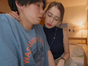 Vụng trộm quan hệ em em người yêu nứng lồn của chủ tịch ở công ty